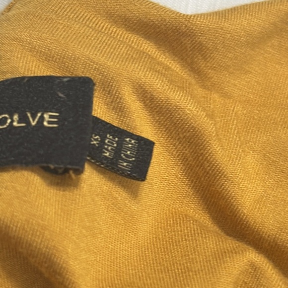 House of Harlow 1960 x REVOLVE Freya Dress in Gold Lined Midi Sleeveless size XS - Picture 6 of 8